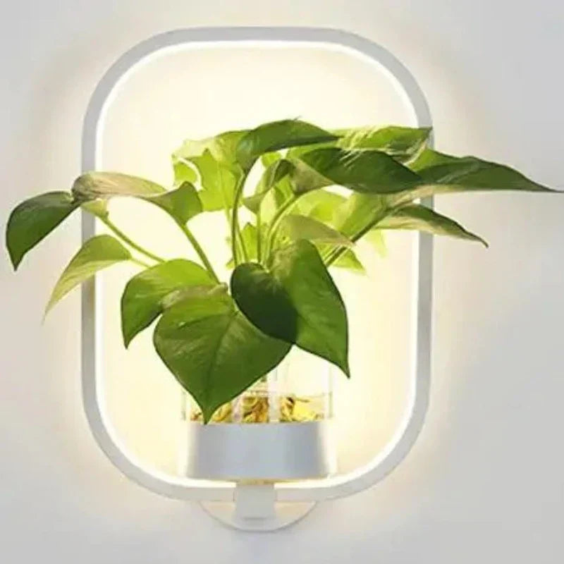 GlowPlant - Wall lamp with style &amp; integrated planter