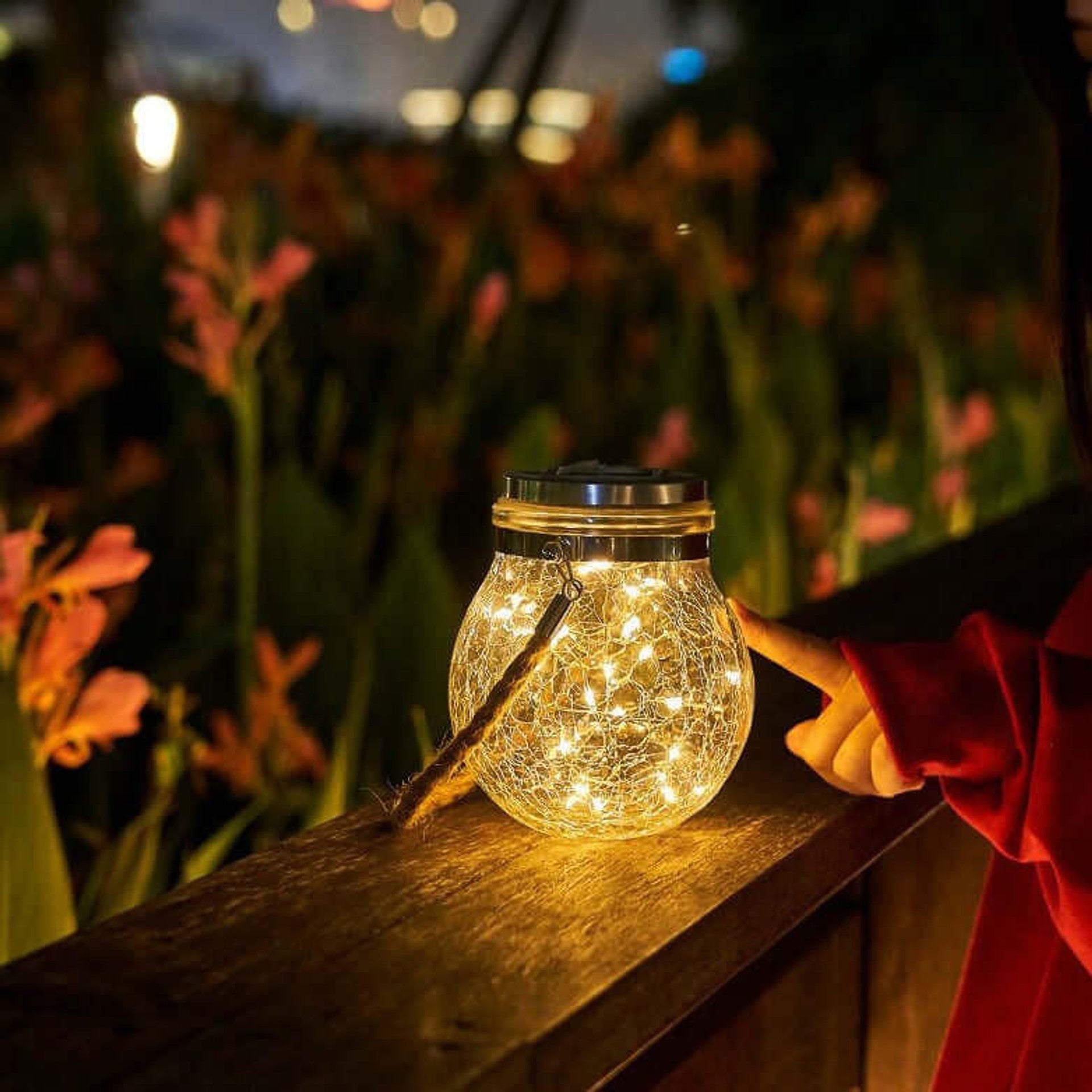 GlowCrest - Glass solar lamp