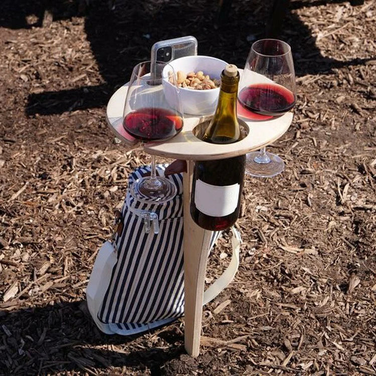 WineMate - your stylish companion for enjoying wine outdoors