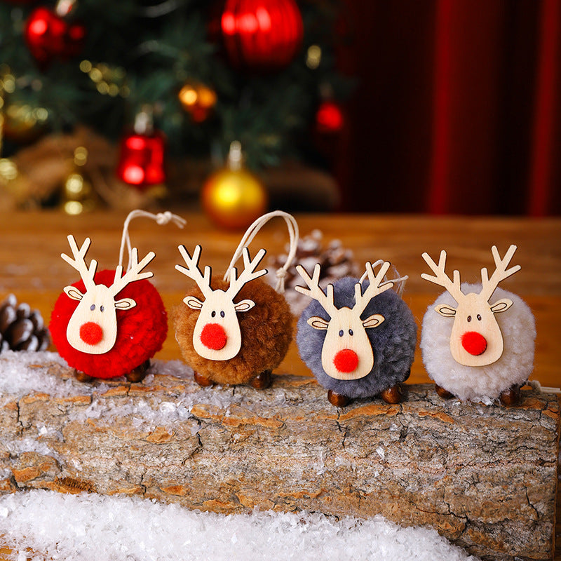 Feestelijke rendierfiguur als decoratie voor in huis