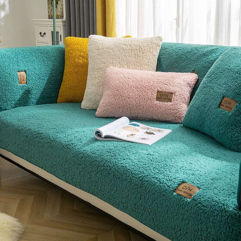 RoyalHug - Save thousands on a new sofa! [Last day of discount]