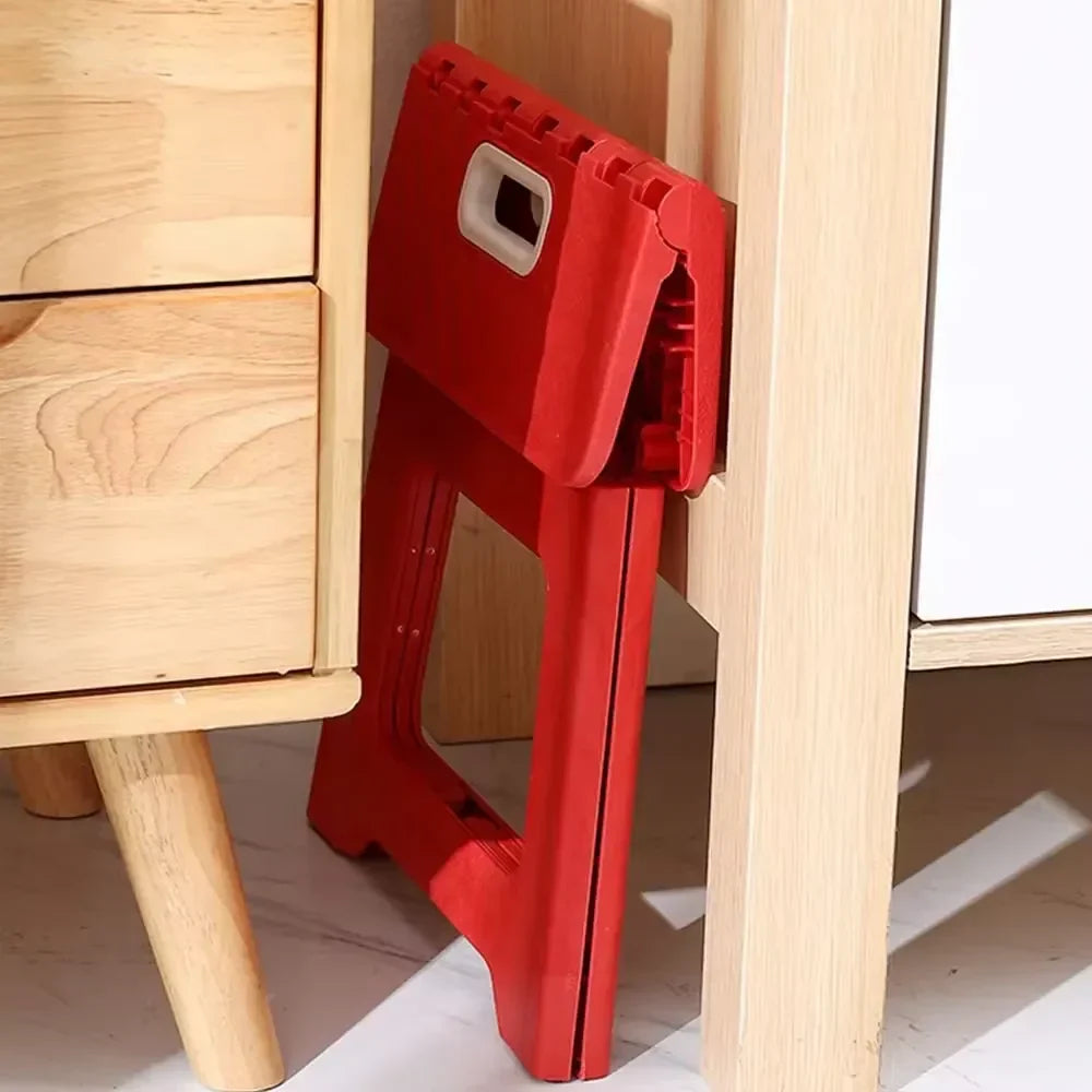 FoldStep – Foldable step for home and on the go