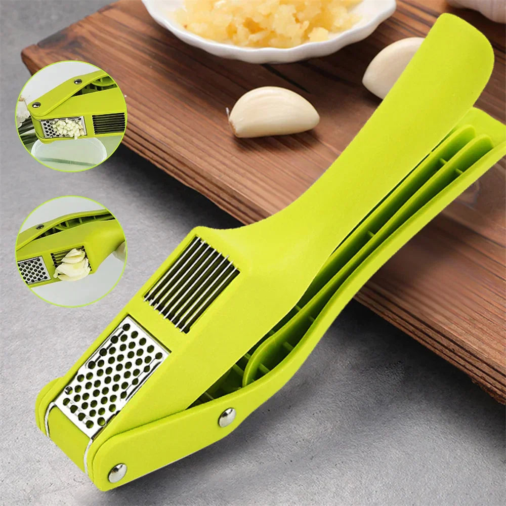GarlicSwift™ - Press and chop garlic in seconds!