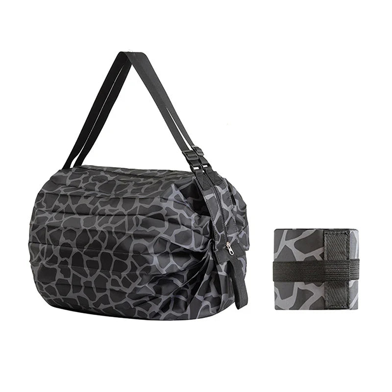 ToteEase – Your foldable shopping bag for on the go!