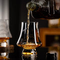 Set van vier whiskyglazen met aromaversterkend ontwerp