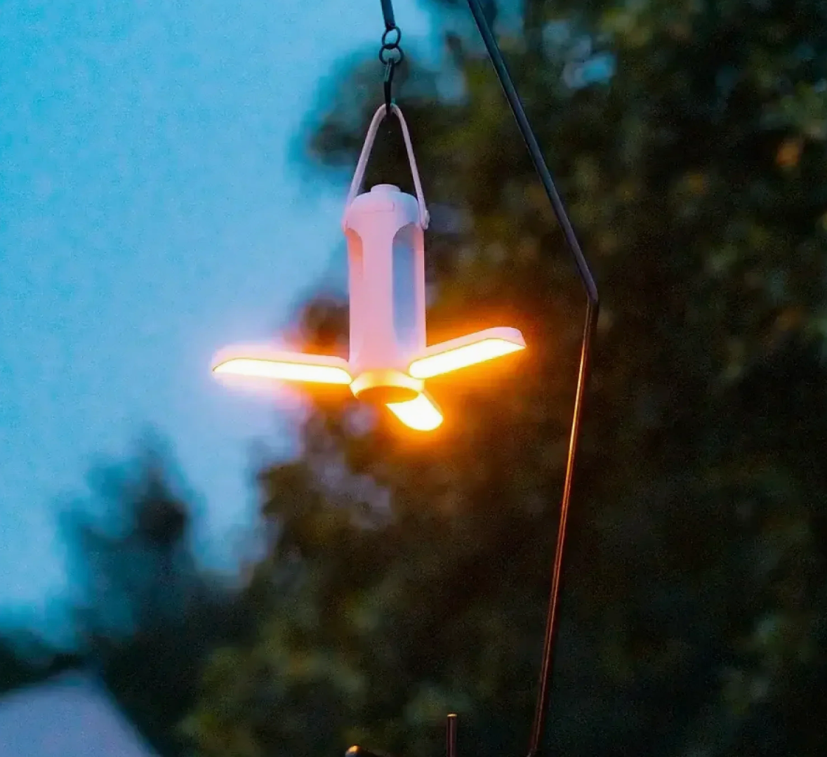 GlowMate – your light, your power, everywhere you go!