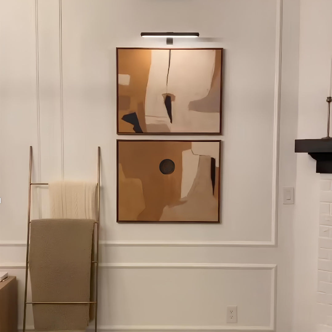 LumoFrame - Art deserves the perfect light!