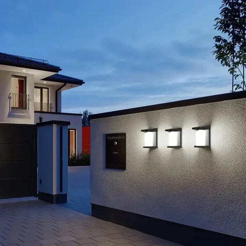 SafeBeam - Intelligent outdoor lighting with motion sensor