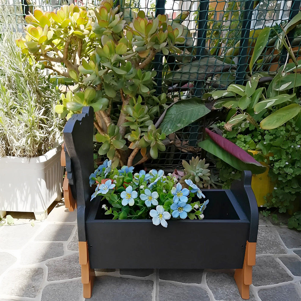 PawPlanter - The stylish flowerpot for dog lovers