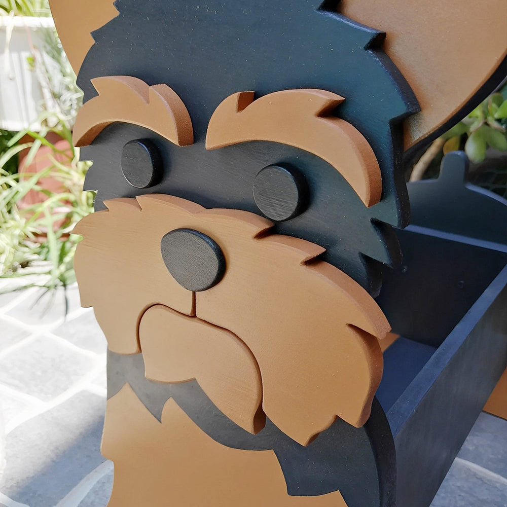 PawPlanter - The stylish flowerpot for dog lovers