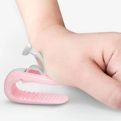 6+6 FREE | ClipNest - No more slipping blankets in bed