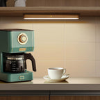 Handgemaakte beukenhouten wandlamp