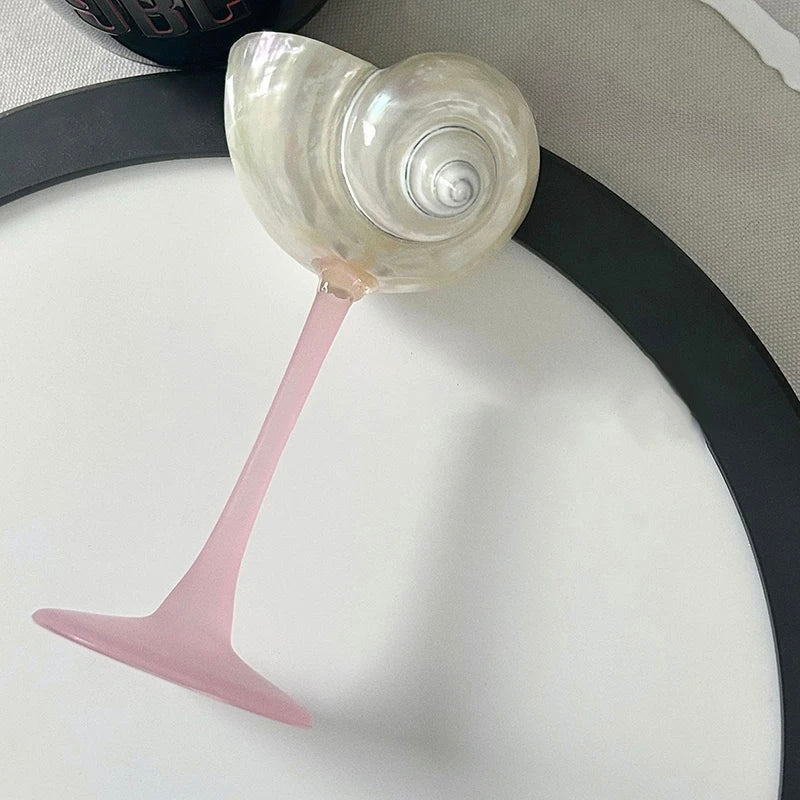 Elegante cocktailglazen geïnspireerd op de oceaan