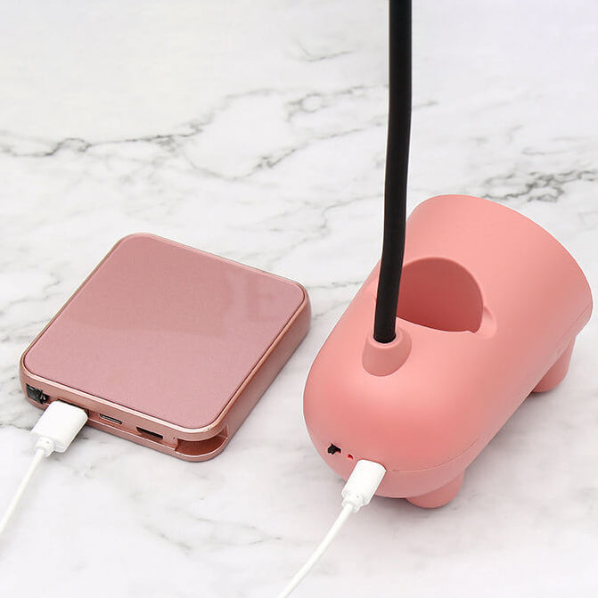 Moderne LED-bureaulamp met pennenhouder en touchbediening