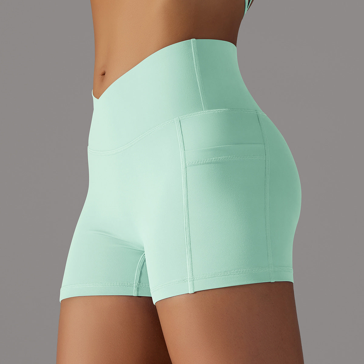 FitNest - The ultimate women's sports shorts with a phone pocket [Last day sale]
