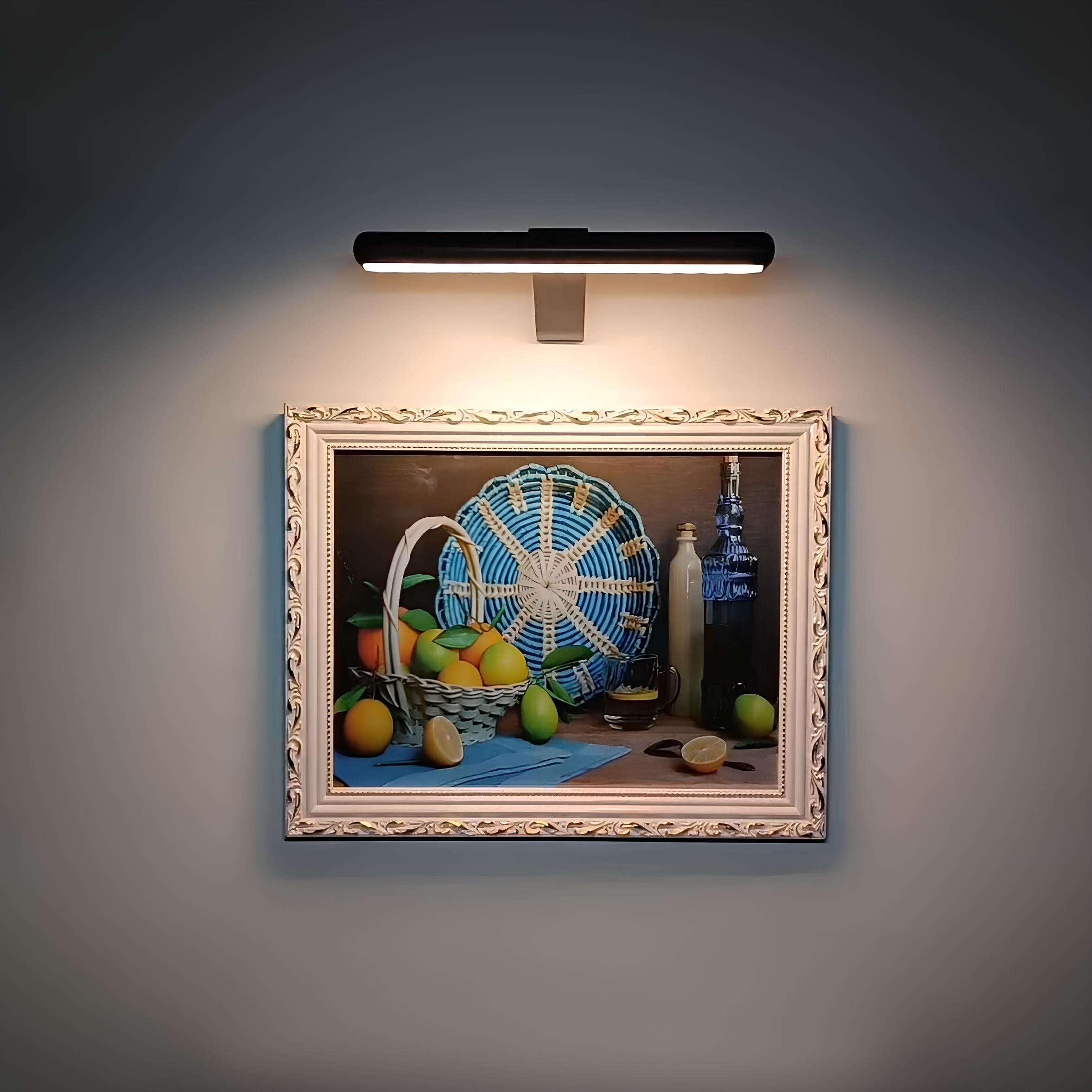 LumoFrame - Art deserves the perfect light!