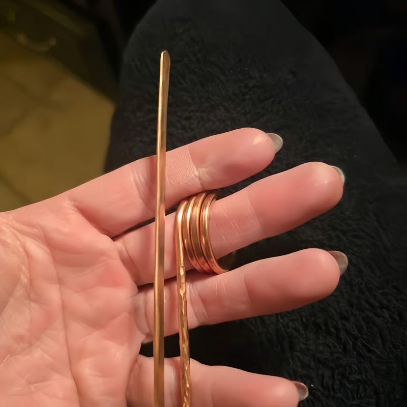 Strakke minimalistische metalen ring leeswijzer voor boekenliefhebbers