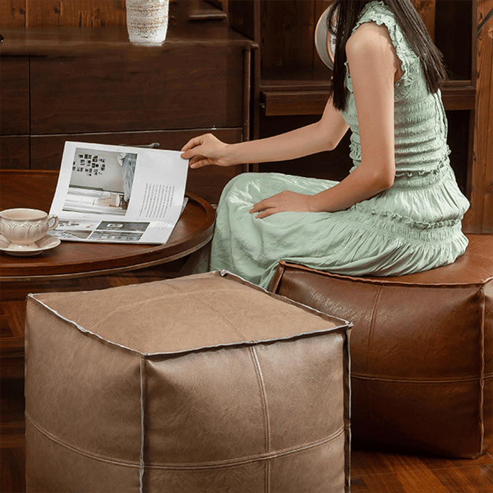SpaceSeat – seating meets storage, perfectly hidden!