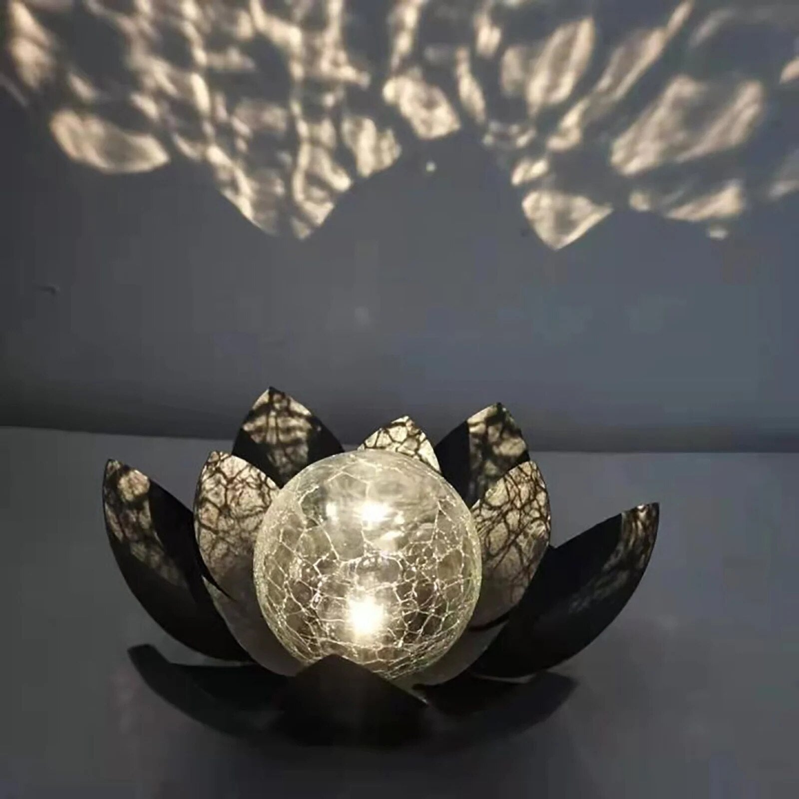 Buy 1+1 FREE | LotuGlow - Magical garden lighting with style