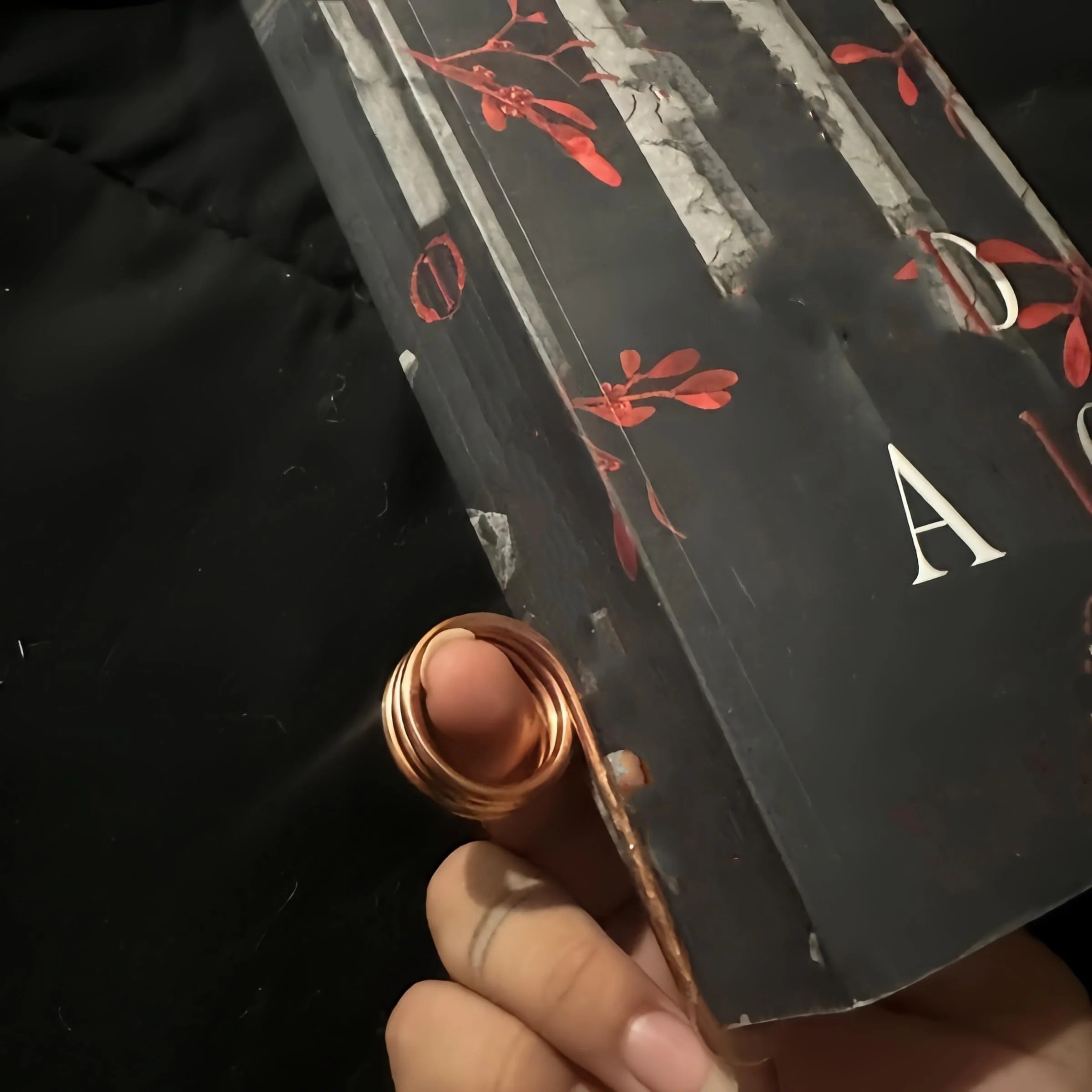 Strakke minimalistische metalen ring leeswijzer voor boekenliefhebbers