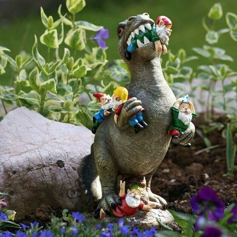 DinoMunch - The cheeky eye-catcher for your garden