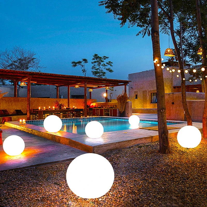 GlowLux - Spherical garden lamp [Last day sale]