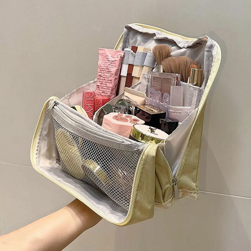 CosmiCase - The ultimate cosmetic bag for home &amp; on the go