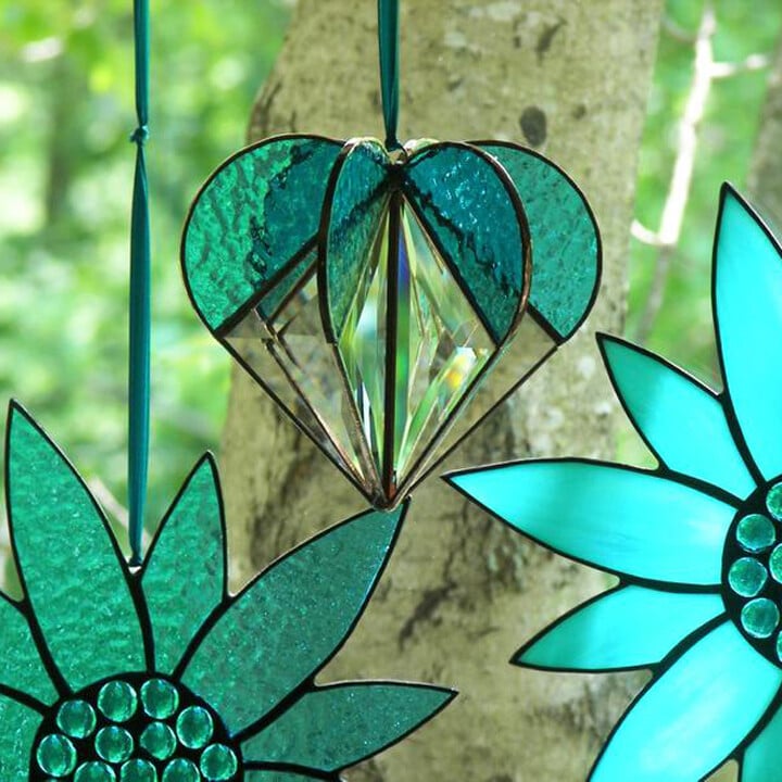 SunLyria - A heart full of light and color