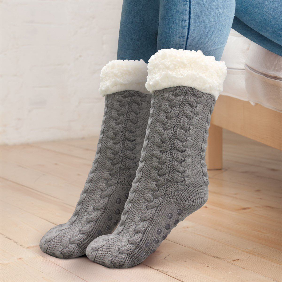 Buy 2+2 FREE | WarmToes - Soft, sherpa-lined slippers for ultimate comfort [Last-day sale]