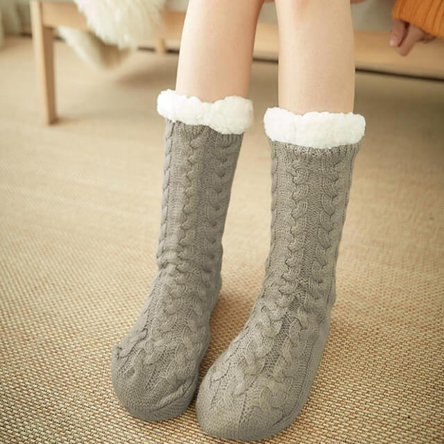 Buy 2+2 FREE | WarmToes - Soft, sherpa-lined slippers for ultimate comfort [Last-day sale]