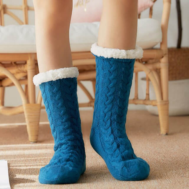 Buy 2+2 FREE | WarmToes - Soft, sherpa-lined slippers for ultimate comfort [Last-day sale]