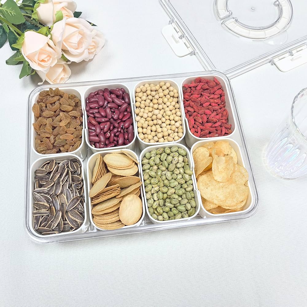 SnackMate - The stylish snack box with 8 compartments for every occasion