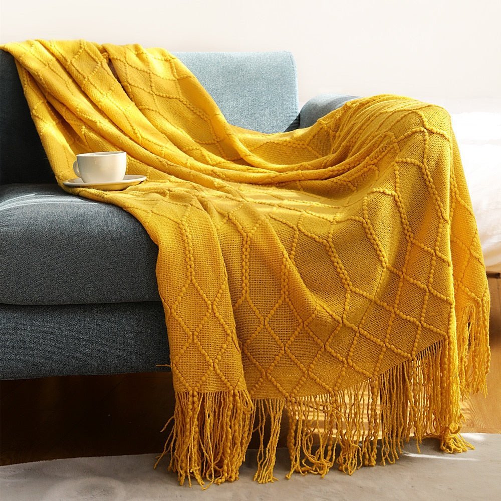 LoomSoft - cozy knitted blanket for sofa and bed