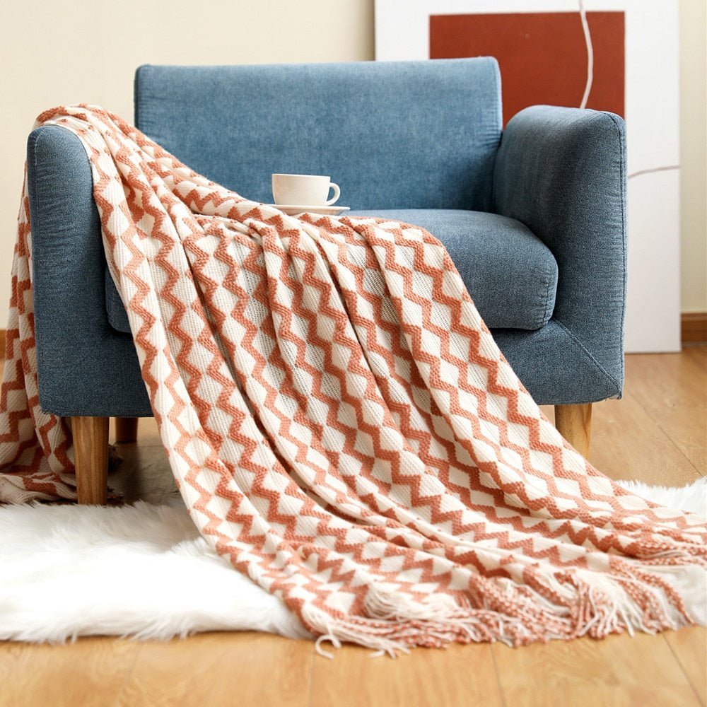 LoomSoft - cozy knitted blanket for sofa and bed