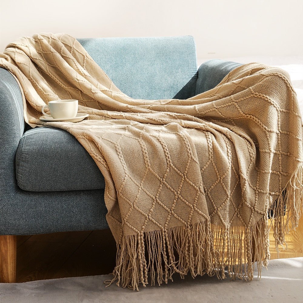 LoomSoft - cozy knitted blanket for sofa and bed