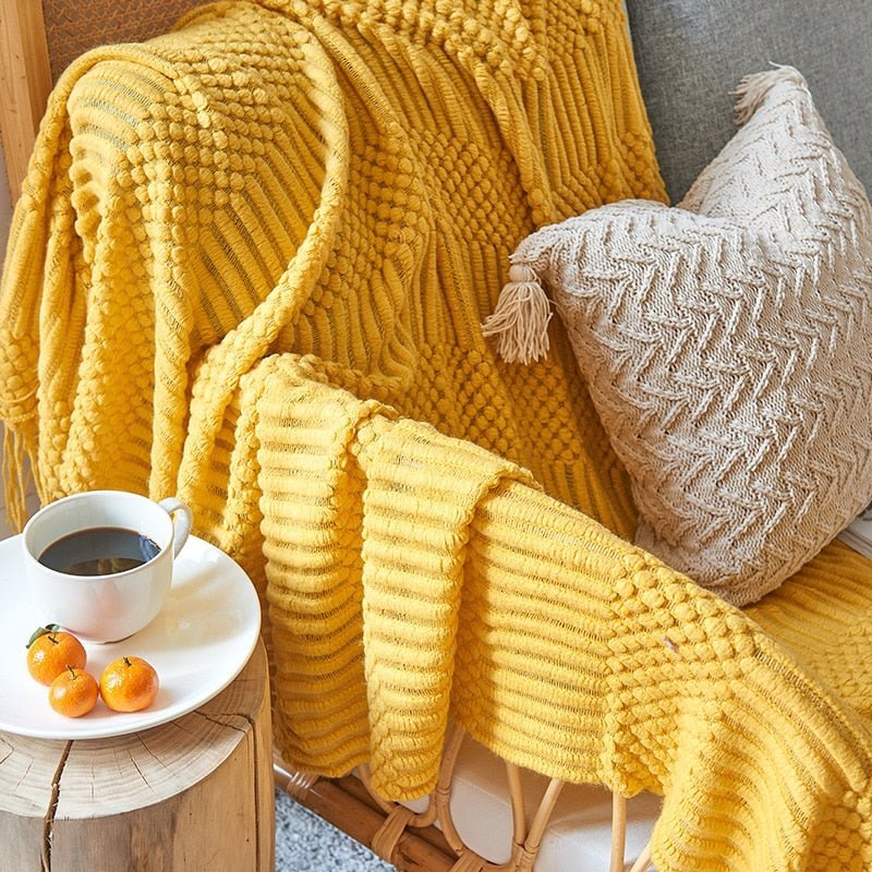 LoomSoft - cozy knitted blanket for sofa and bed
