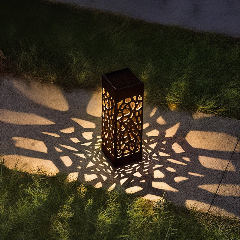 LumiFlair - Elegant solar garden lamp