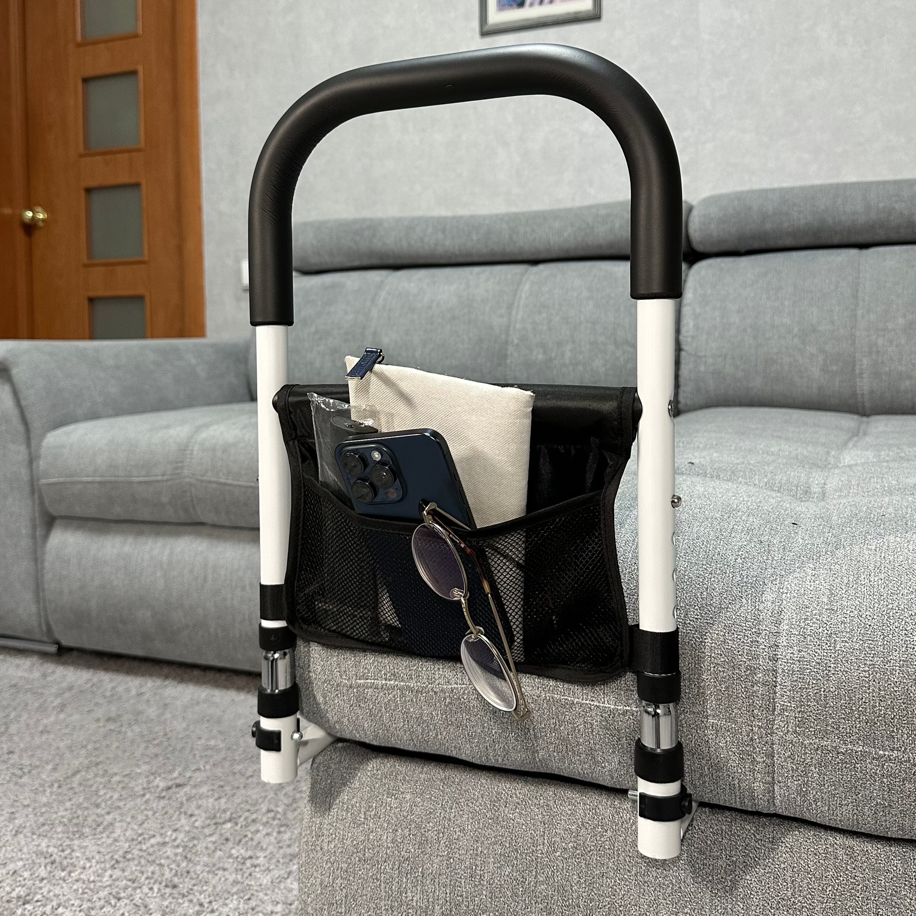 GripLift - Secure grip for getting up independently! 
