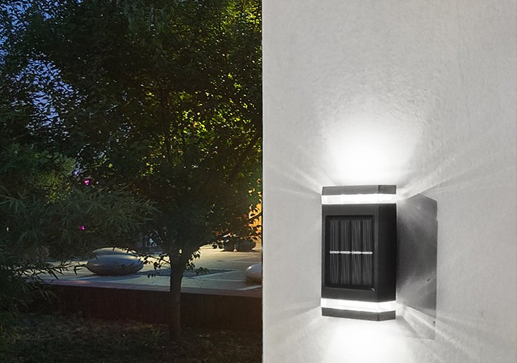 SolarGlo - Wireless lighting for garden &amp; patio