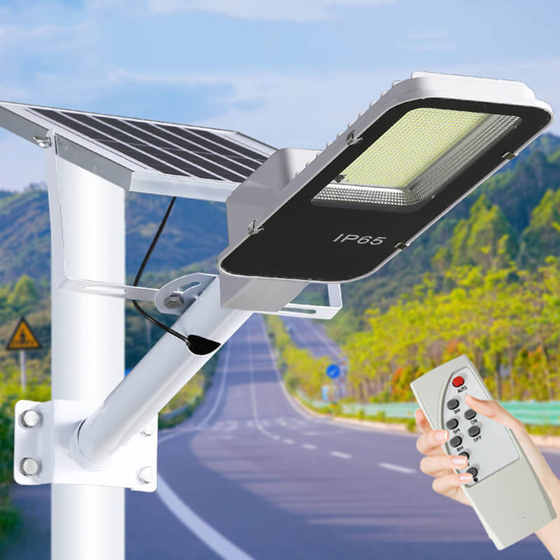 LumiStreet - Powerful solar-powered outdoor lighting