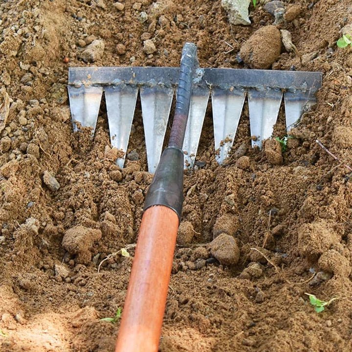 50% OFF | GardenBuddy™ - Heavy-Duty Iron Garden Rake [Last Day Sale]