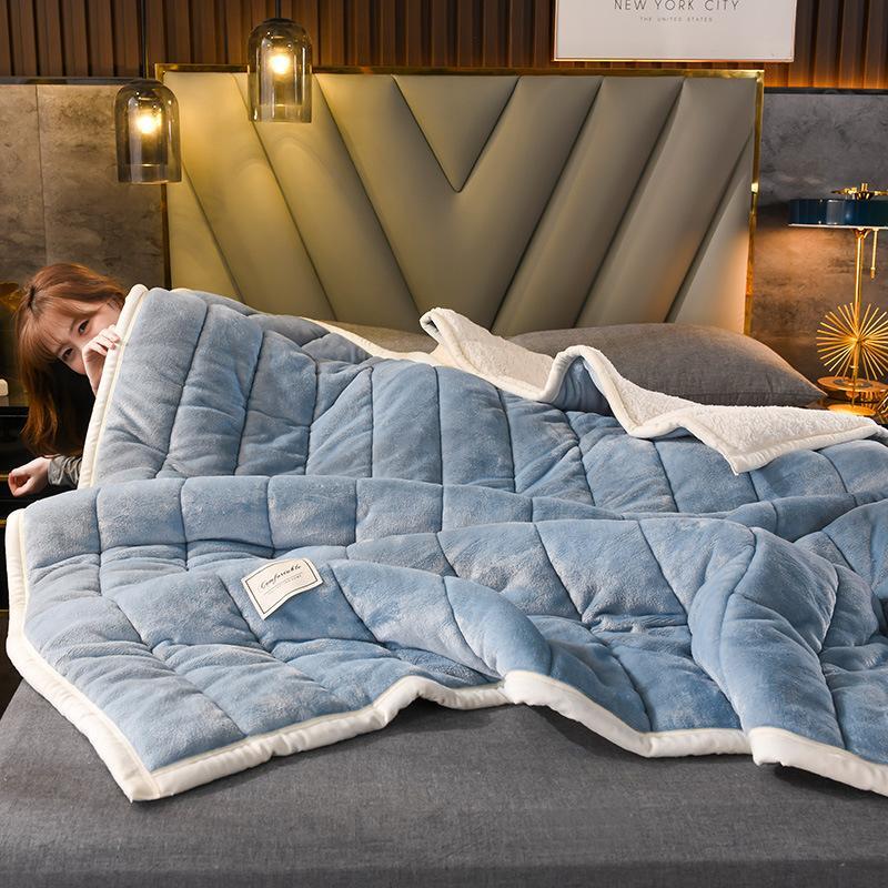 50% OFF | WoolCuddle - Plush wool blanket for ultimate comfort [Last day sale]