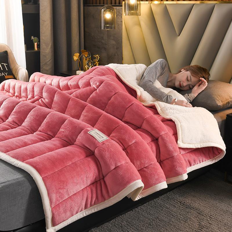 50% OFF | WoolCuddle - Plush wool blanket for ultimate comfort [Last day sale]