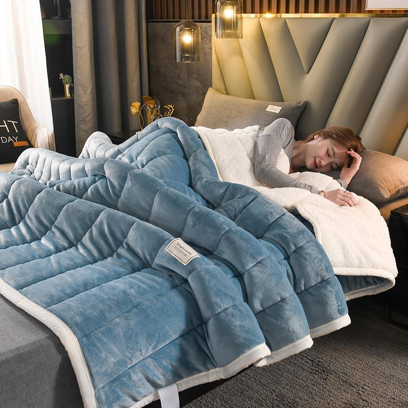 50% OFF | WoolCuddle - Plush wool blanket for ultimate comfort [Last day sale]