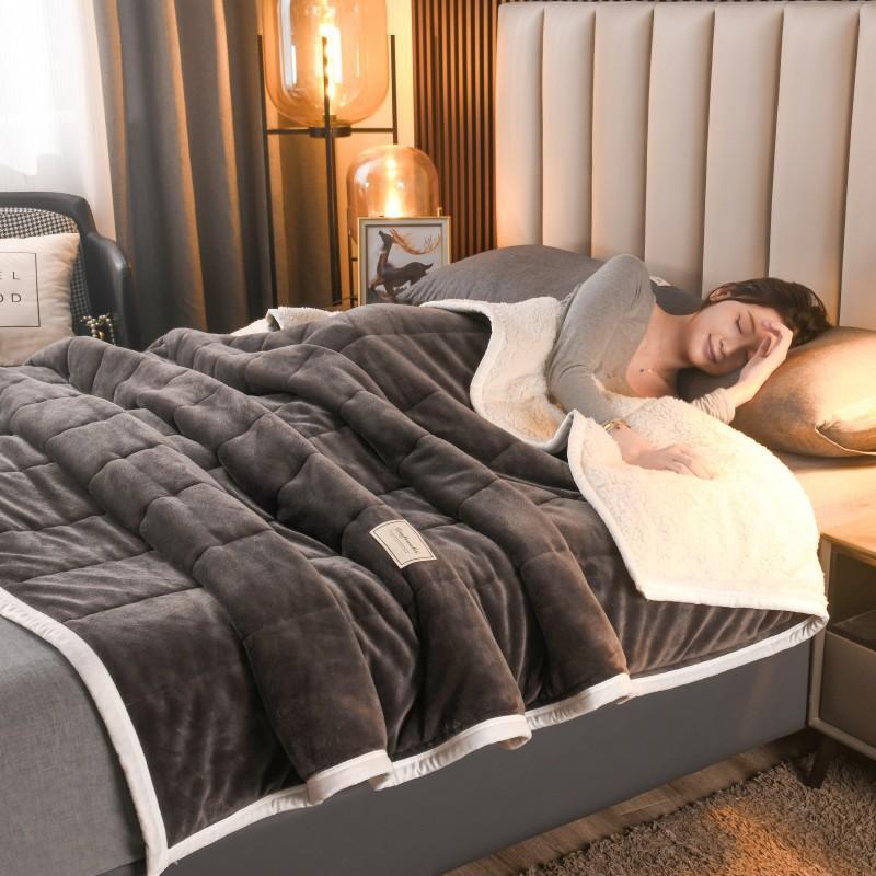 50% OFF | WoolCuddle - Plush wool blanket for ultimate comfort [Last day sale]