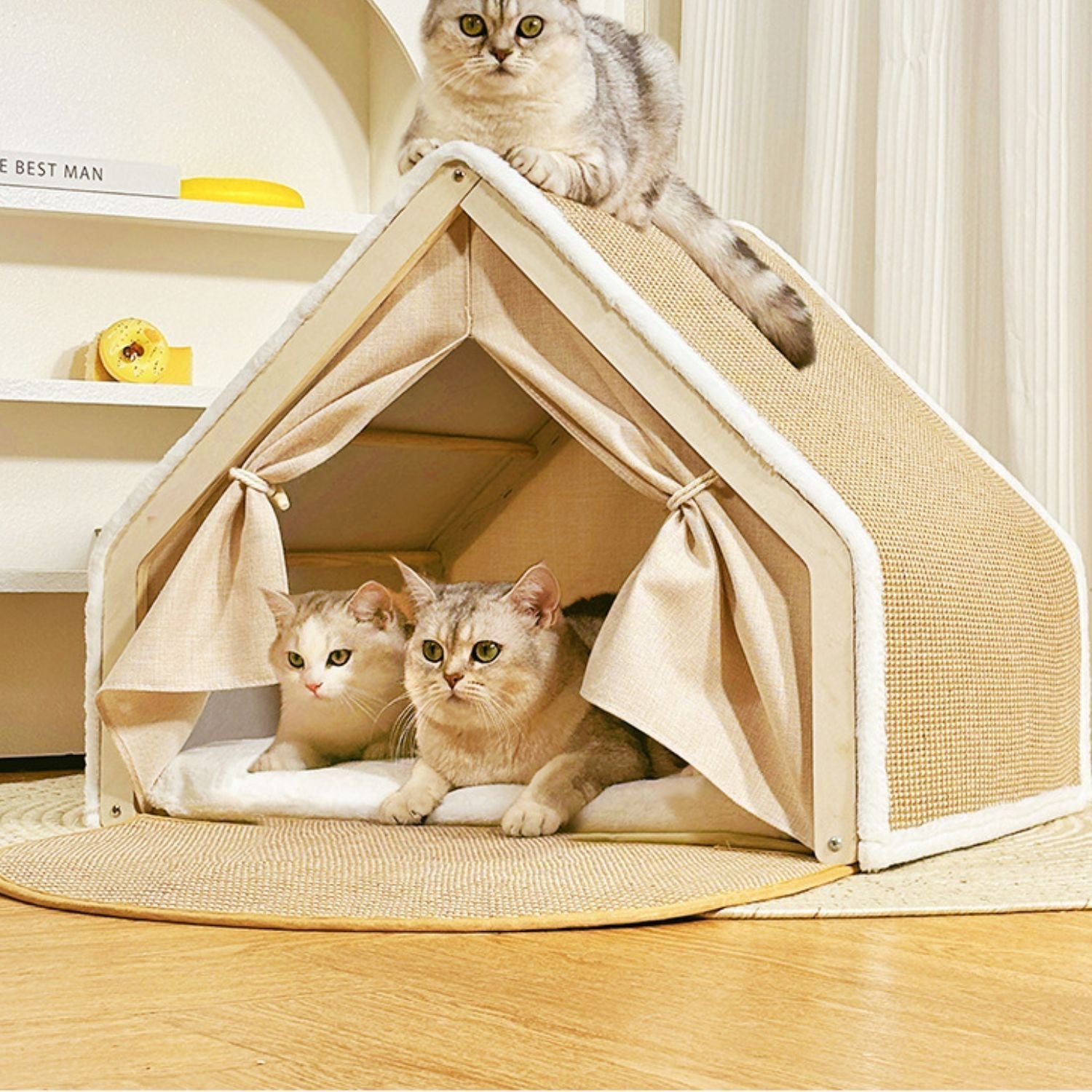 WhiskerVilla - Cozy cat villa with sisal scratching roof