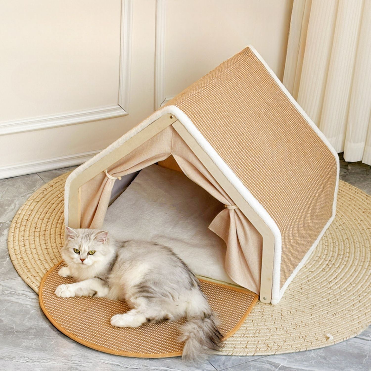 WhiskerVilla - Cozy cat villa with sisal scratching roof