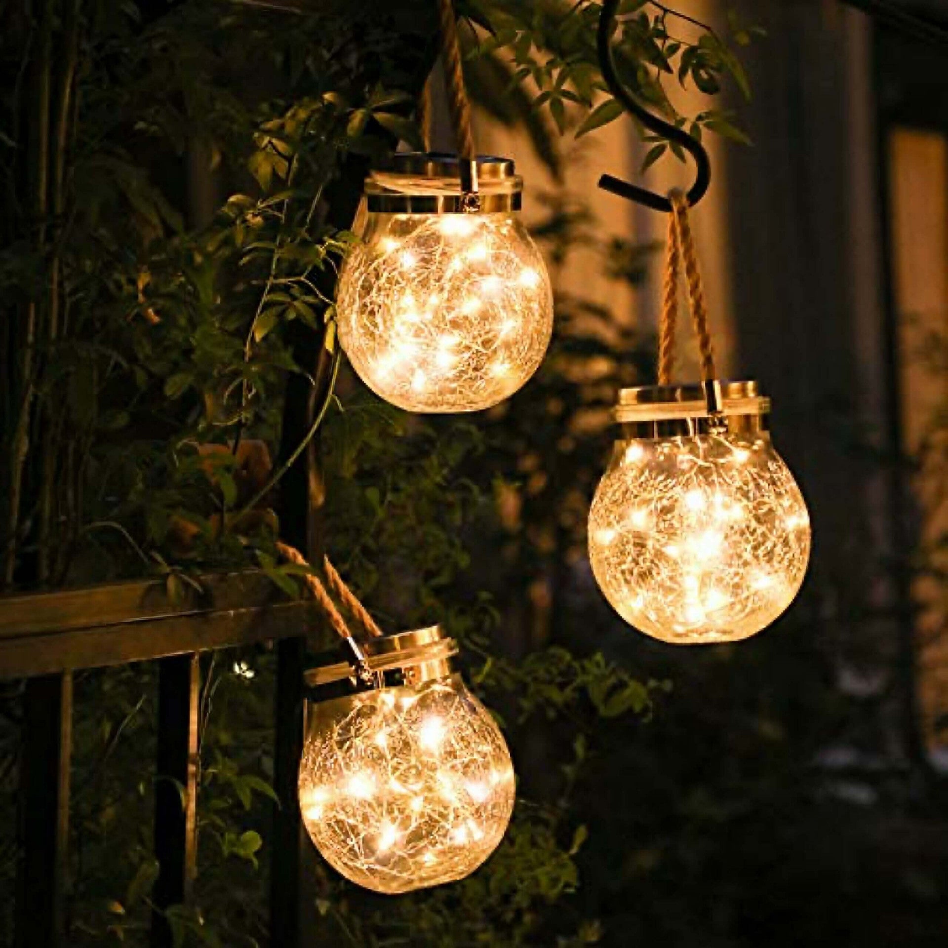 GlowCrest - Glass solar lamp